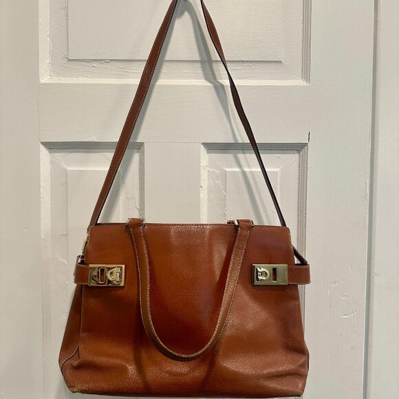 Salvatore Ferragamo Gancini 2 Way leather handbag - Picture 4 of 6